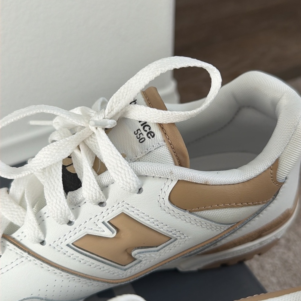 New Balance 550 - Picture 3 of 9